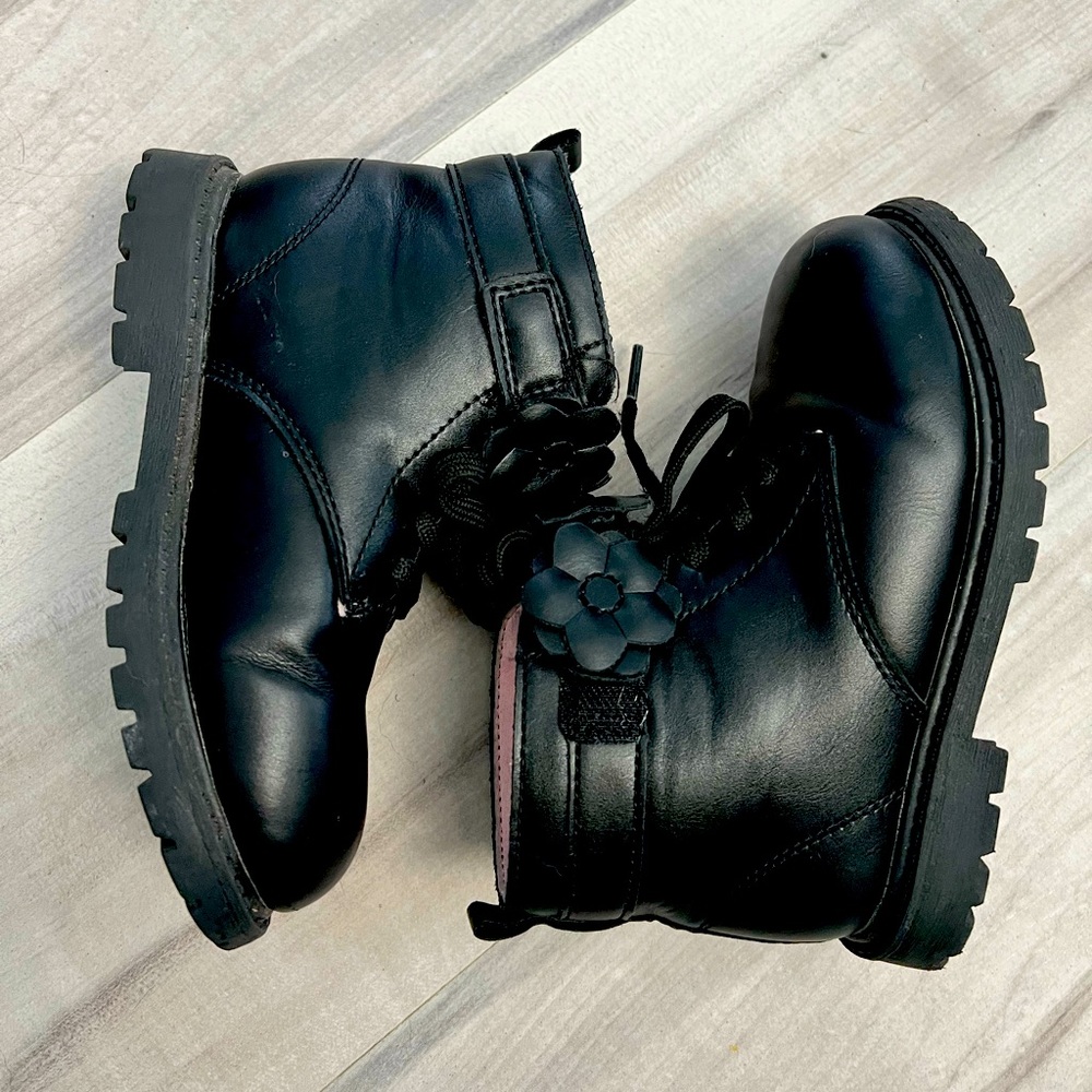 Carter’s Black Daffodil Boots (Girls 11T)